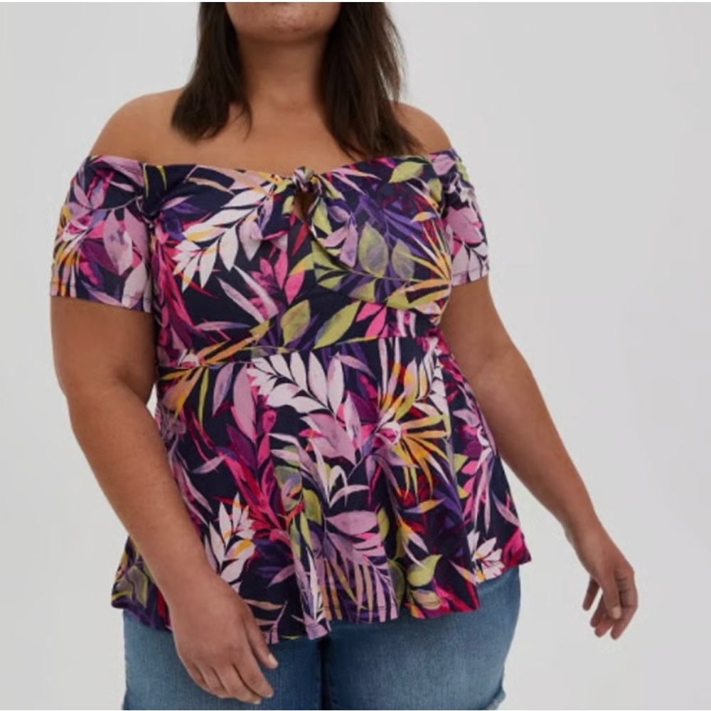 🎆 5 for 30$ 🎆 Torrid Multicolor Floral Off-Shoulder Blouse